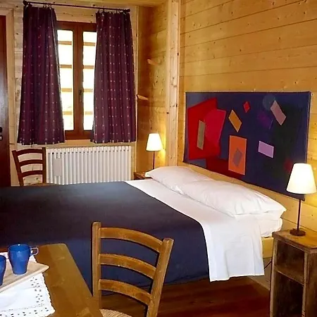 Ca Dal Cros بيت ضيافة Campertogno